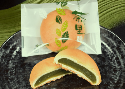 茶里(チャーリー)